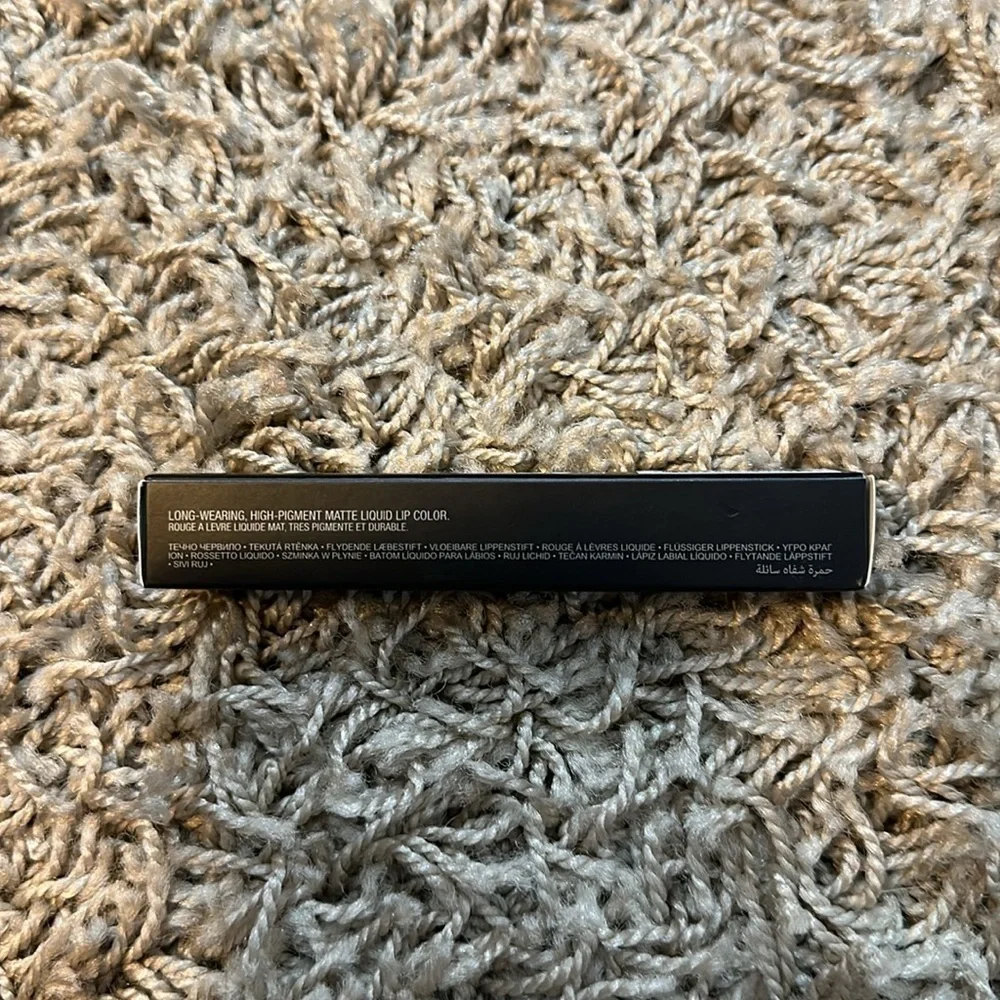 Anastasia Beverley Hills Clean Girl‎ Hudson Liquid Matte Lipstick Brown Color